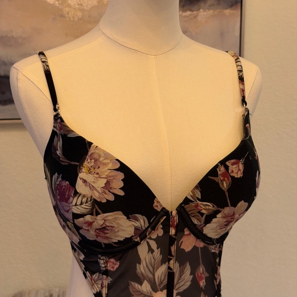 RACHEL RACHEL ROY FLORAL PRINTED MESH MONOKINI ONE-PIECE SWIMSUIT - Picture 11 of 13